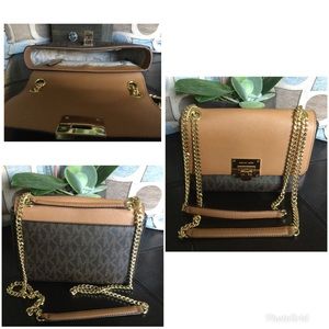 Michael Kors Body Bag!